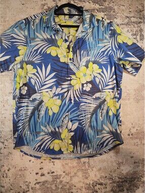 Short sleeve button up